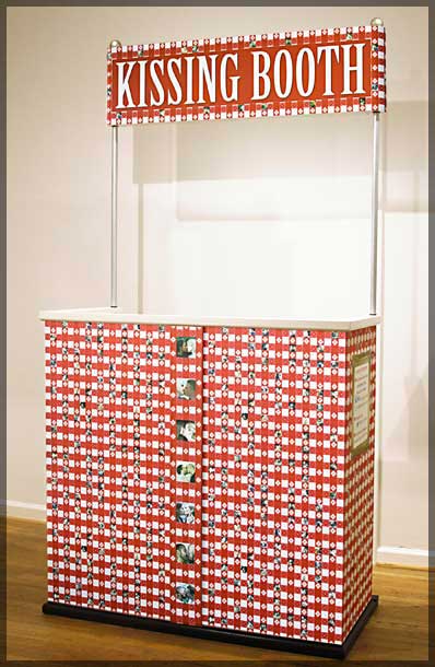 Kissing booth